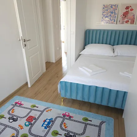 Vila Sunn Joy Kastela