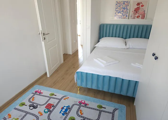 Vila Sunn Joy Kastela